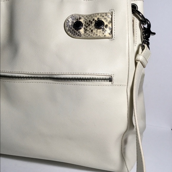 BADGLEY MISCHKA cream snake handbag with strap - Picture 3 of 8